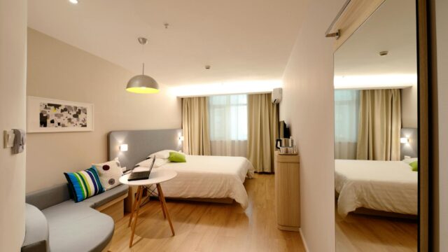 bedroom interior setup